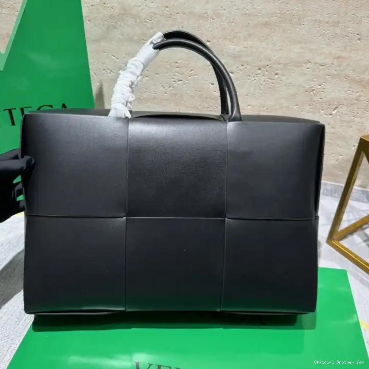 Official Brother Sam 2406YA0020 Veneta Bottega Bags 0620